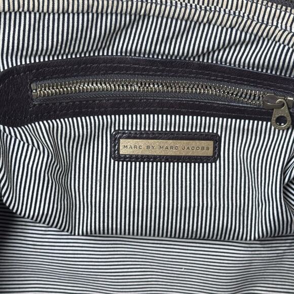 MARC by MARC JACOBS Totally Turnlock Posh Dark Brown Leather Shoulder Handbag - Picture 12 of 15